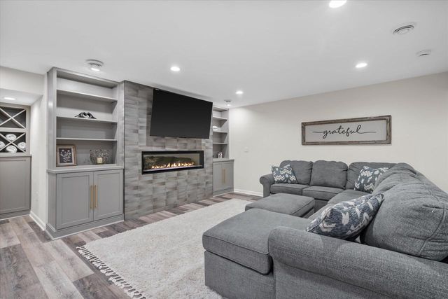 335 DEER MEADOW DRIVE, Fredonia, WI 53021
