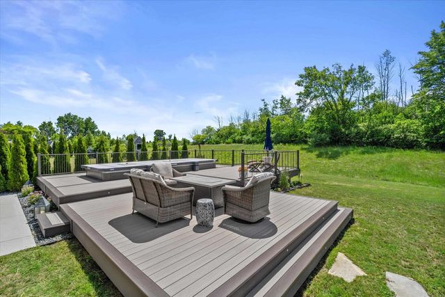 335 DEER MEADOW DRIVE, Fredonia, WI 53021