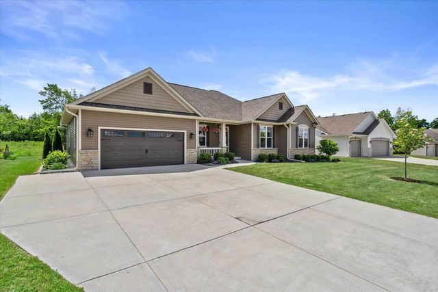 335 DEER MEADOW DRIVE, Fredonia, WI 53021