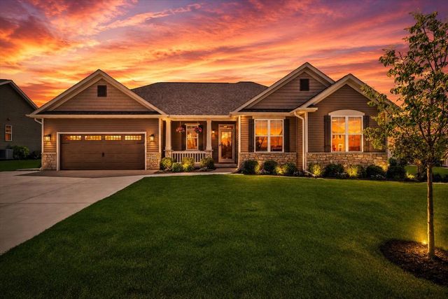 335 DEER MEADOW DRIVE, Fredonia, WI 53021