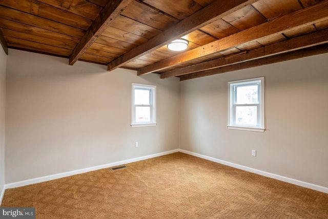 150 WATER ST, Oley, PA 19547