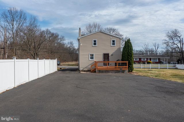 150 WATER ST, Oley, PA 19547