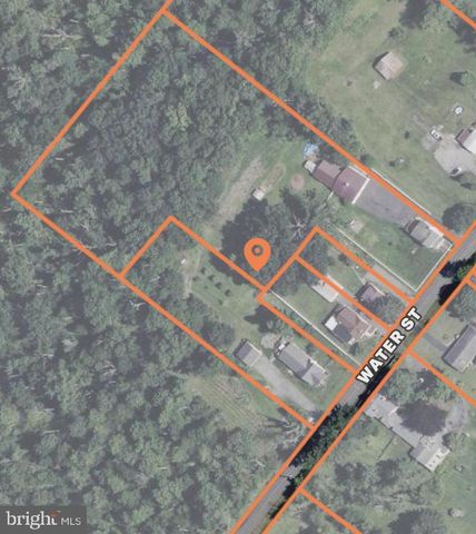 150 WATER ST, Oley, PA 19547