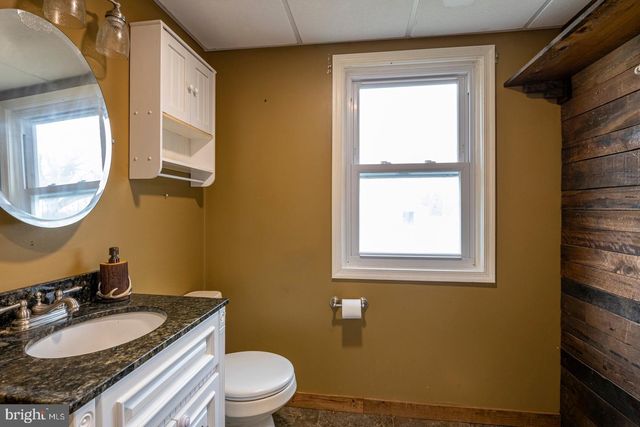 150 WATER ST, Oley, PA 19547