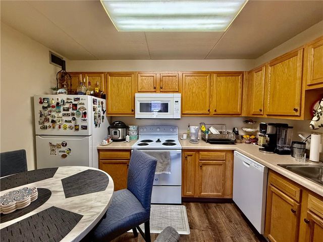 5030 Centre Ave 652, Shadyside, PA 15213