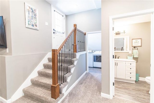 403 N Devasher Road, Warrensburg, MO 64093