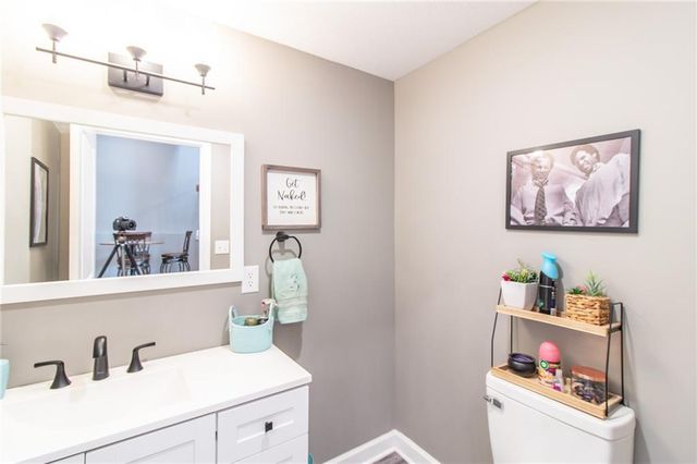 403 N Devasher Road, Warrensburg, MO 64093