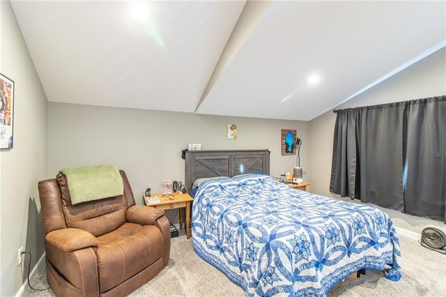 403 N Devasher Road, Warrensburg, MO 64093