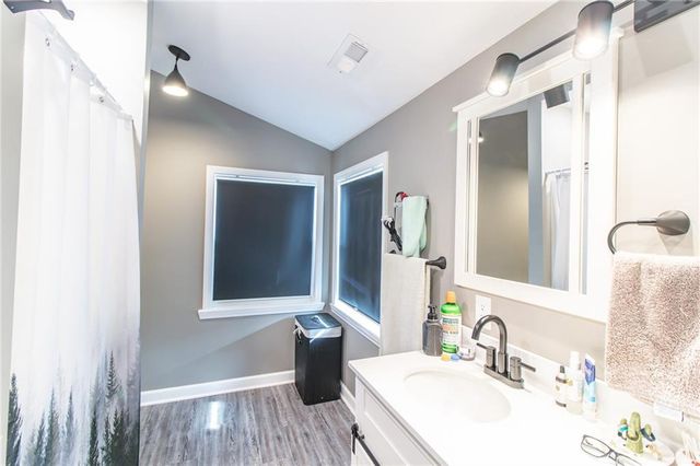 403 N Devasher Road, Warrensburg, MO 64093