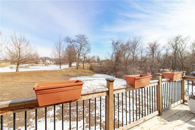 403 N Devasher Road, Warrensburg, MO 64093