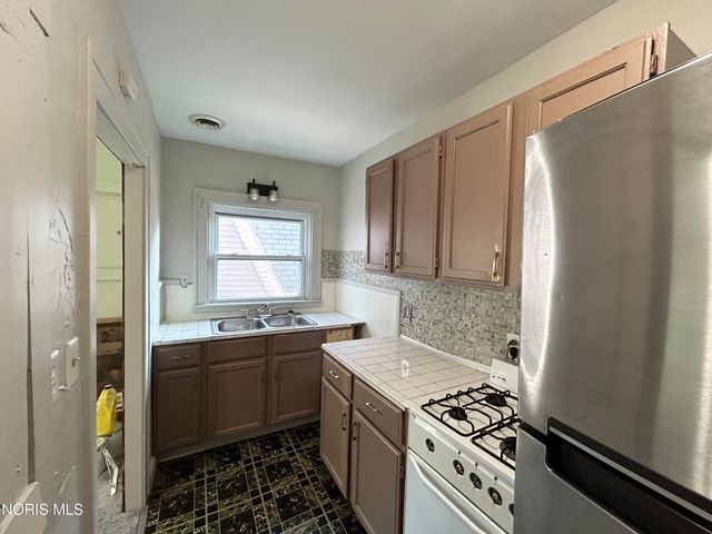 440 5th Street, Toledo, OH 43605