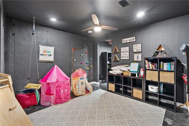 1358 Tamarack Lakes Drive, Powder Springs, GA 30127