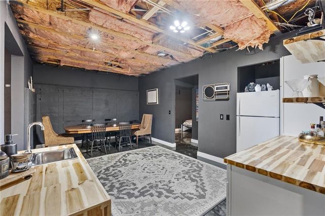 1358 Tamarack Lakes Drive, Powder Springs, GA 30127