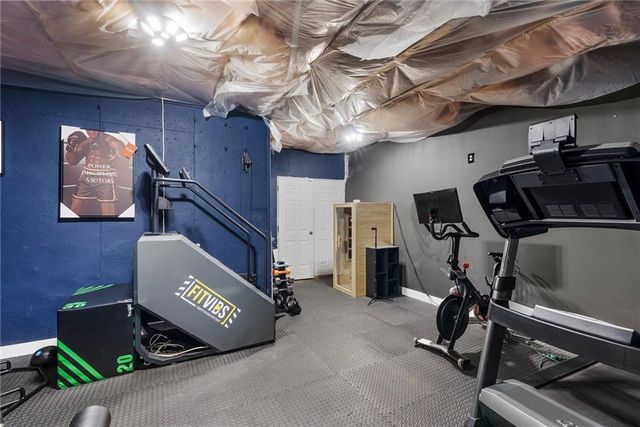 1358 Tamarack Lakes Drive, Powder Springs, GA 30127