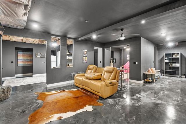 1358 Tamarack Lakes Drive, Powder Springs, GA 30127