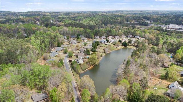 1358 Tamarack Lakes Drive, Powder Springs, GA 30127