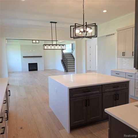 7338 Brys Drive, Shelby Twp, MI 48316