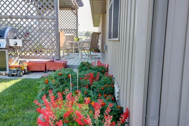 1067 E Daisy Falls Drive, Nixa, MO 65714