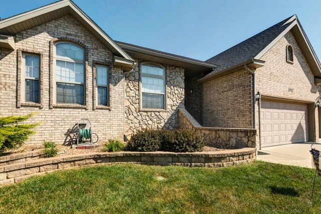 1067 E Daisy Falls Drive, Nixa, MO 65714