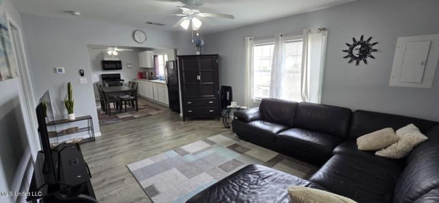 306 4th Street, Biloxi, MS 39530