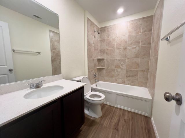 102 Wolseley DR, Hutto, TX 78634