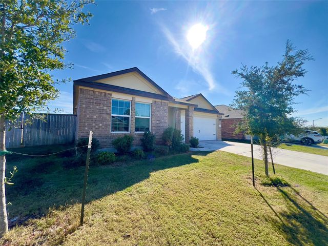 102 Wolseley DR, Hutto, TX 78634
