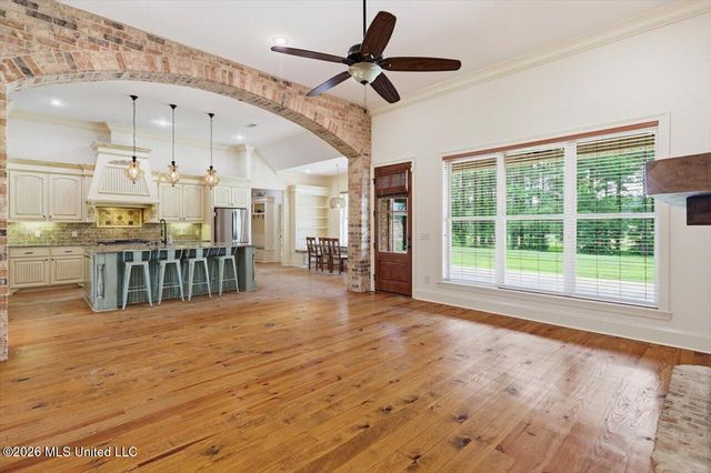 304 Kitty Hawk Circle, Brandon, MS 39047