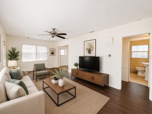 501 AVENUE G SE, Winter Haven, FL 33880