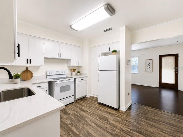 501 AVENUE G SE, Winter Haven, FL 33880