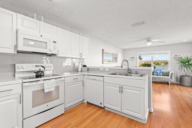 3302 Bollard Road, West Palm Beach, FL 33411