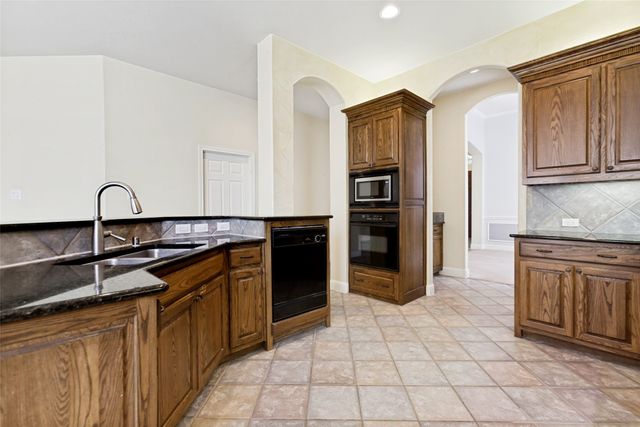709 Pelican Hills Drive, Fairview, TX 75069