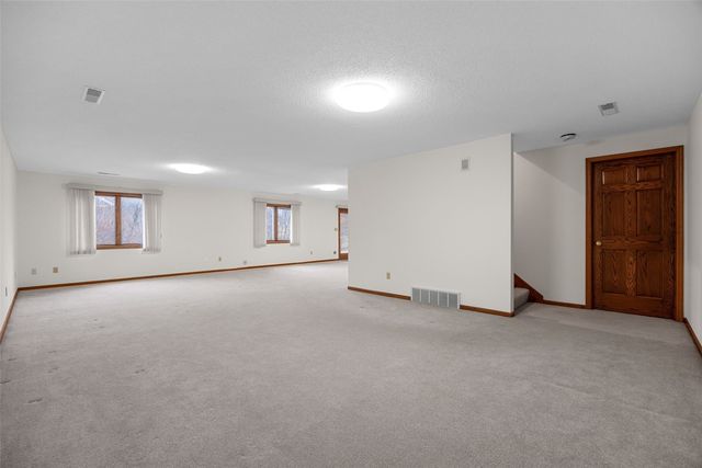 508 St Thomas Court, Iowa City, IA 52245