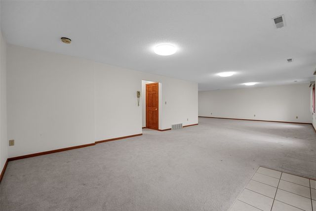 508 St Thomas Court, Iowa City, IA 52245