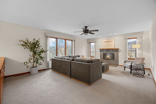 508 St Thomas Court, Iowa City, IA 52245