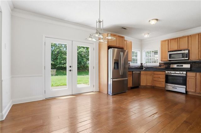 640 Autumn Leaf Circle, Mcdonough, GA 30253