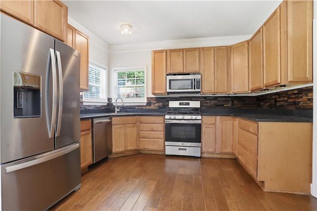 640 Autumn Leaf Circle, Mcdonough, GA 30253