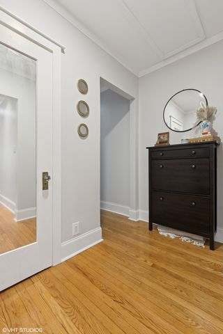 1254 W Columbia Avenue 3W, Chicago, IL 60626