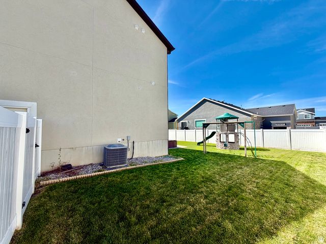 1074 S 4000 W, Syracuse, UT 84075