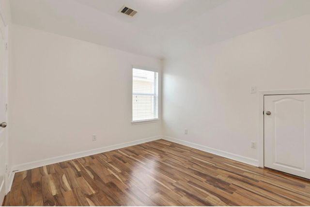 2110 Mateo Park Drive, Houston, TX 77047