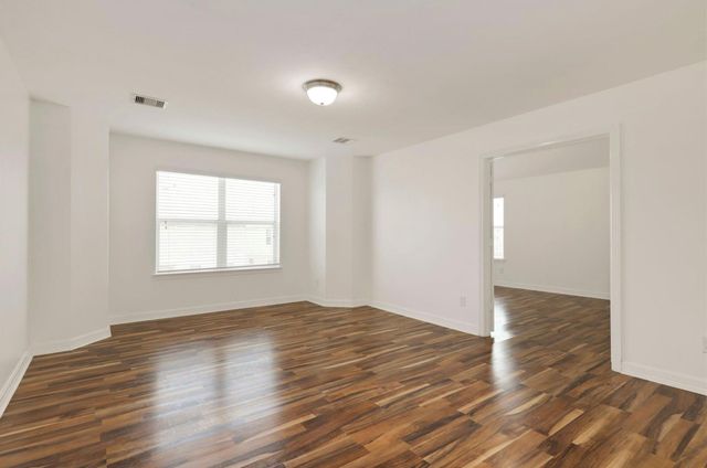 2110 Mateo Park Drive, Houston, TX 77047