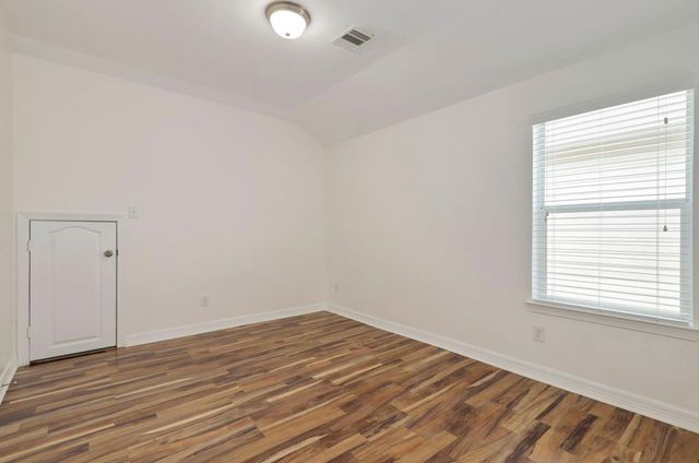 2110 Mateo Park Drive, Houston, TX 77047