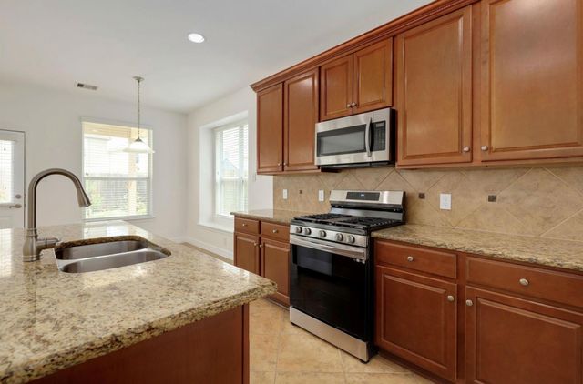 2110 Mateo Park Drive, Houston, TX 77047