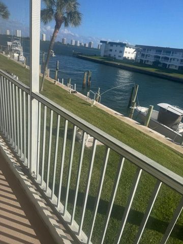 100 PARADISE HARBOUR Boulevard 212, North Palm Beach, FL 33408
