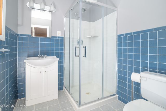 32 Hamilton Avenue, Morganville, NJ 07751