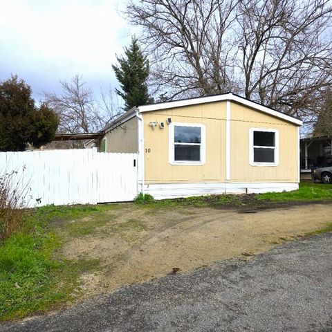 939 S Valley View Road UNIT 10, Ashland, OR 97520