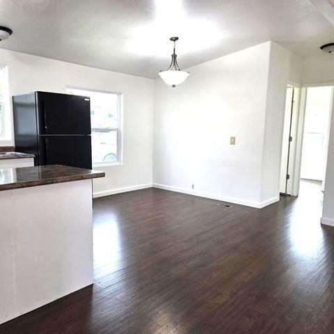 939 S Valley View Road UNIT 10, Ashland, OR 97520