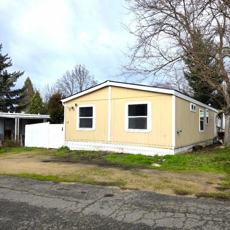 939 S Valley View Road UNIT 10, Ashland, OR 97520