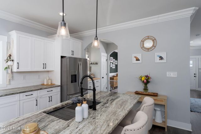 541 Moss Lake Lane, Holly Ridge, NC 28445