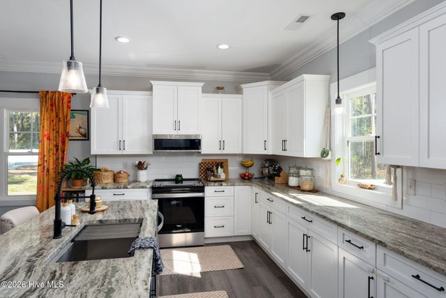 541 Moss Lake Lane, Holly Ridge, NC 28445