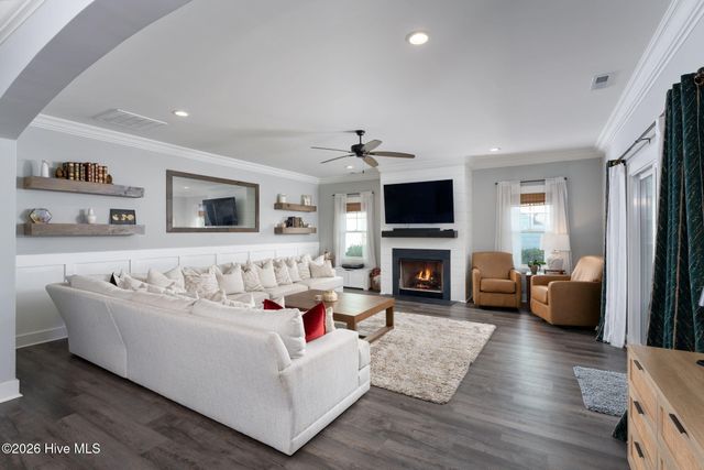 541 Moss Lake Lane, Holly Ridge, NC 28445